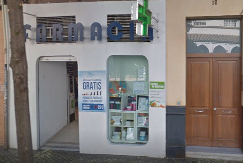 Interior de Farmacia Naranjo