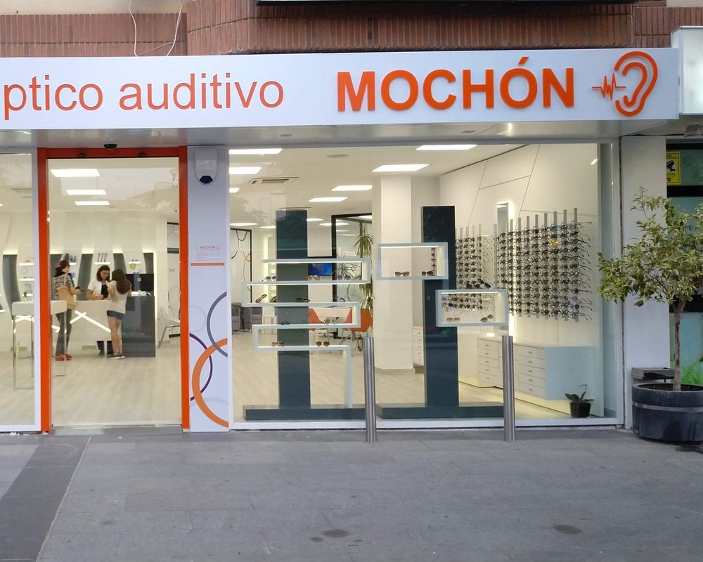 Centro auditivo Óptica y Centro Auditivo Mochón en Armilla