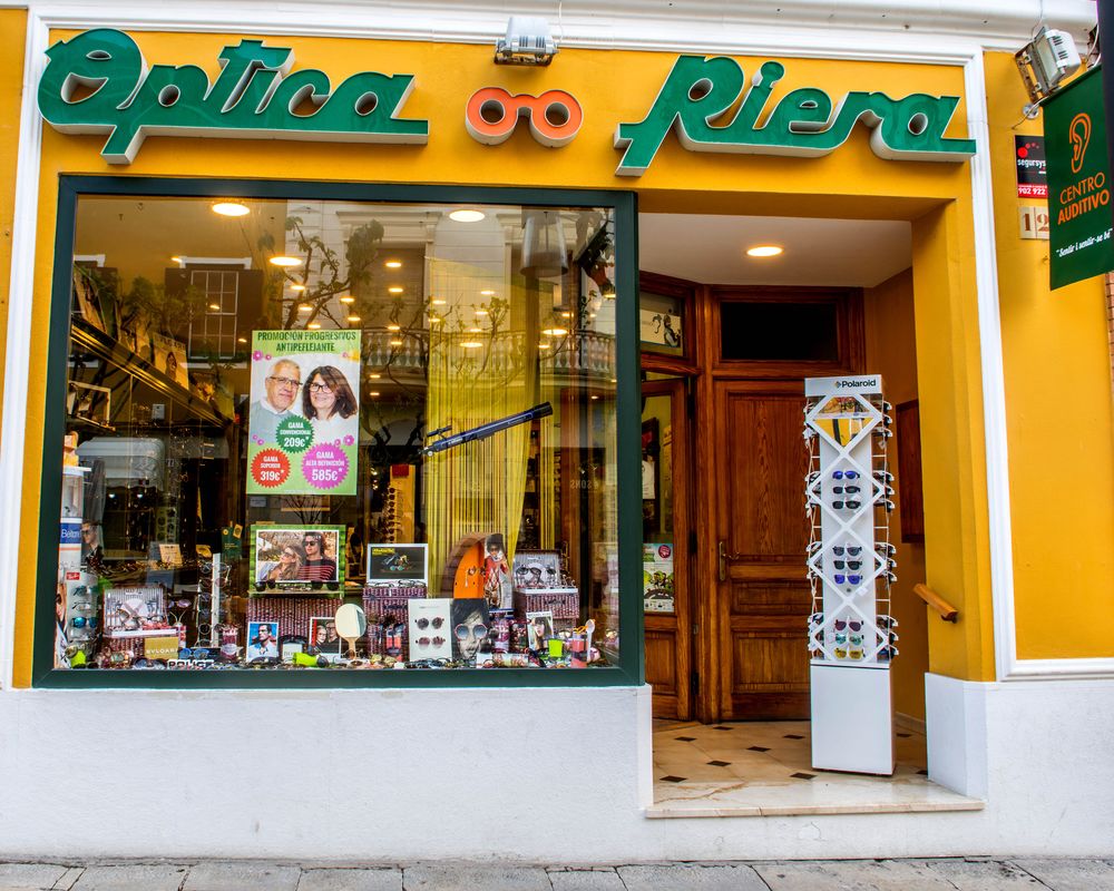 Centro auditivo Optica Riera en Maó-Mahón