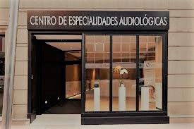 Interior de Centro de Especialidades Audiológicas