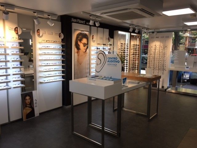 Centro auditivo Opticalia Bellvitge en L'Hospitalet de Llobregat